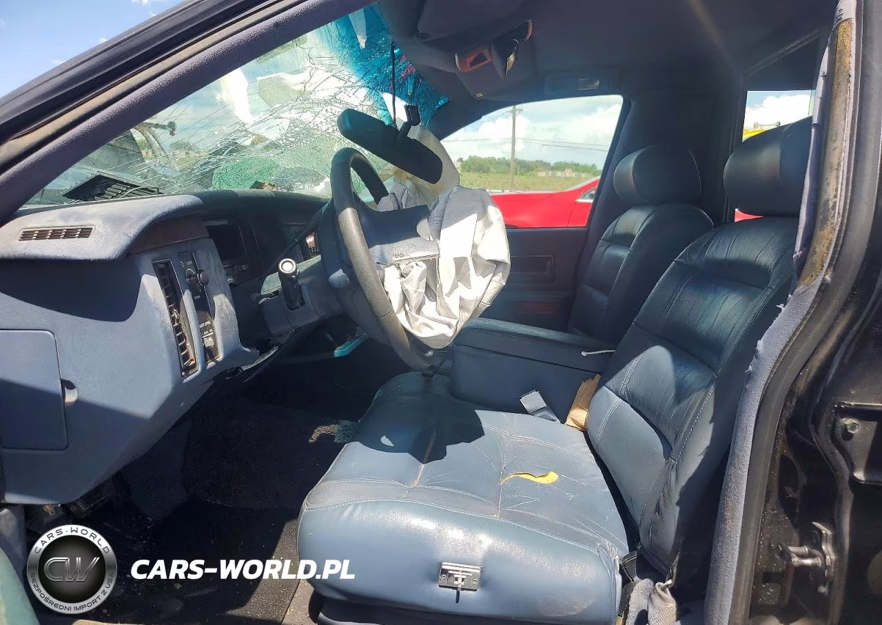1996 Cadillac Commercial Chassis VIN:1GEFH90P0TR705716 - 7