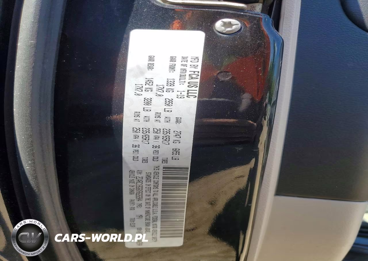 2019 Chrysler Pacifica Touring L VIN:2C4RC1BG6KR626904 - 13