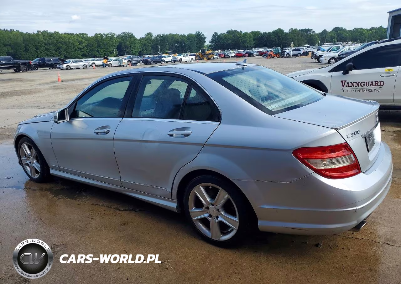 2011 Mercedes-Benz C 300 VIN:WDDGF5EB9BR139942 - 2