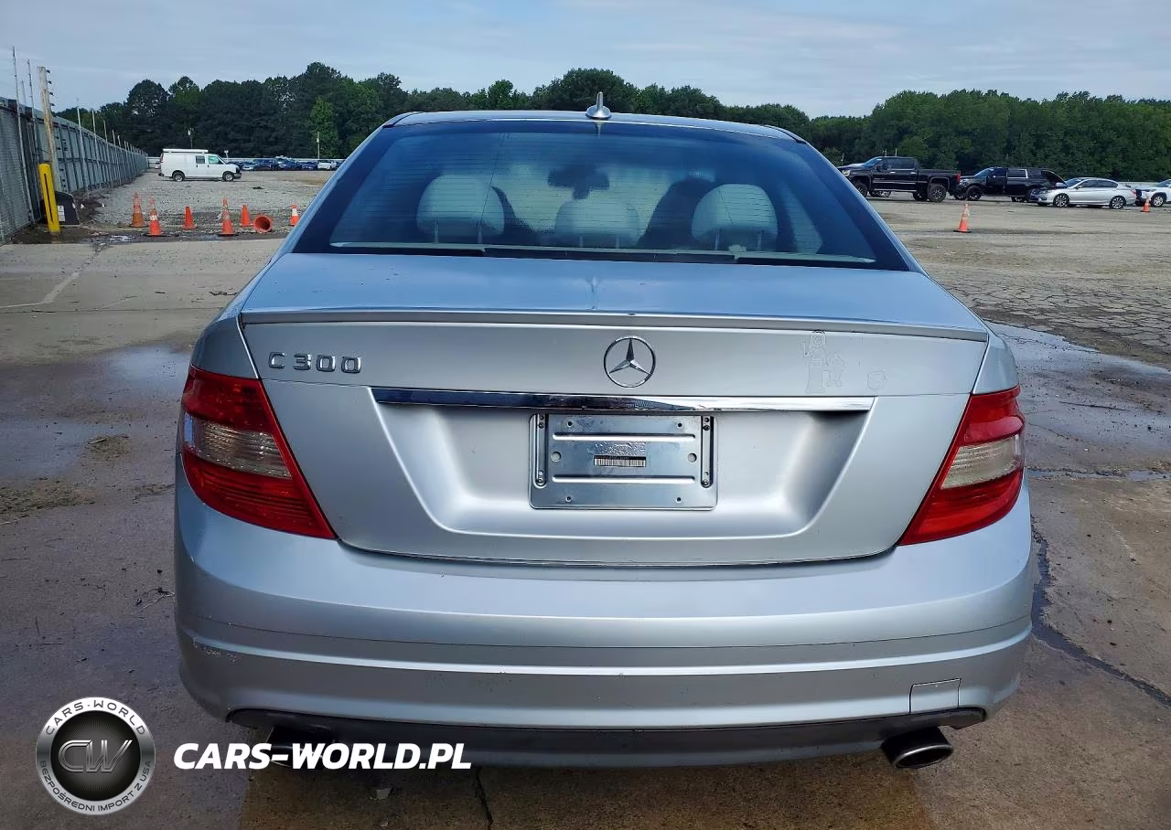 2011 Mercedes-Benz C 300 VIN:WDDGF5EB9BR139942 - 6