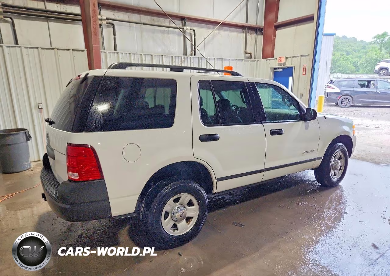 2004 Ford Explorer Xls VIN:1FMZU72K04ZA93165 - 3