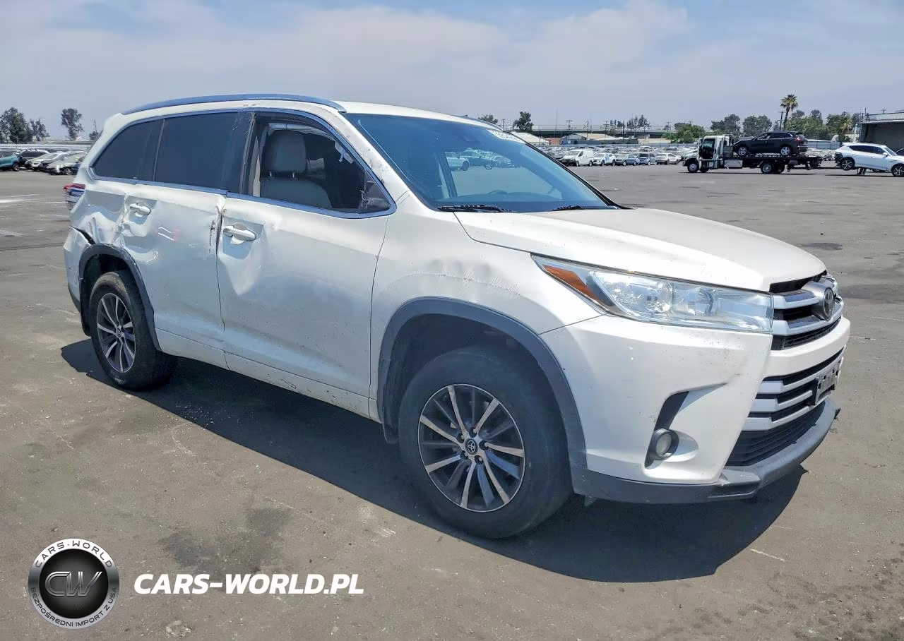 2017 Toyota Highlander Xle VIN:5TDJZRFH5HS514222 - 4