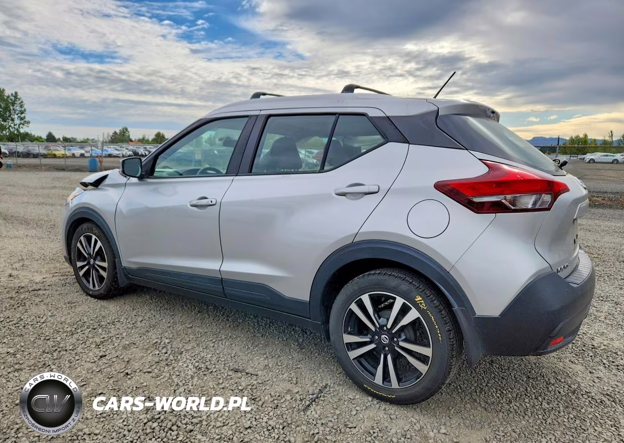 2019 Nissan Kicks Sv VIN:3N1CP5CU4KL470674 - 2