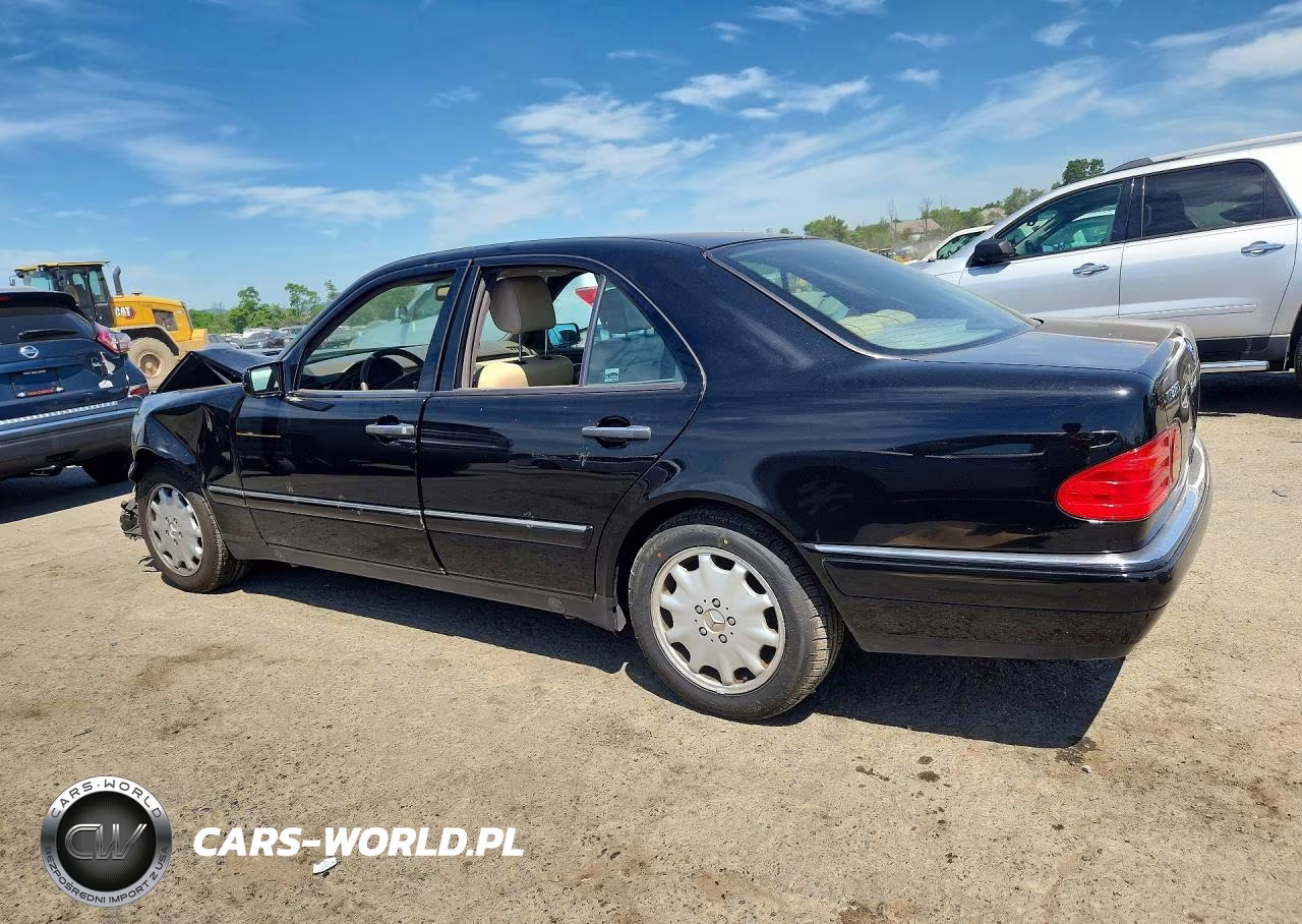 1997 Mercedes-Benz E 320 VIN:WDBJF55F8VJ030022 - 2