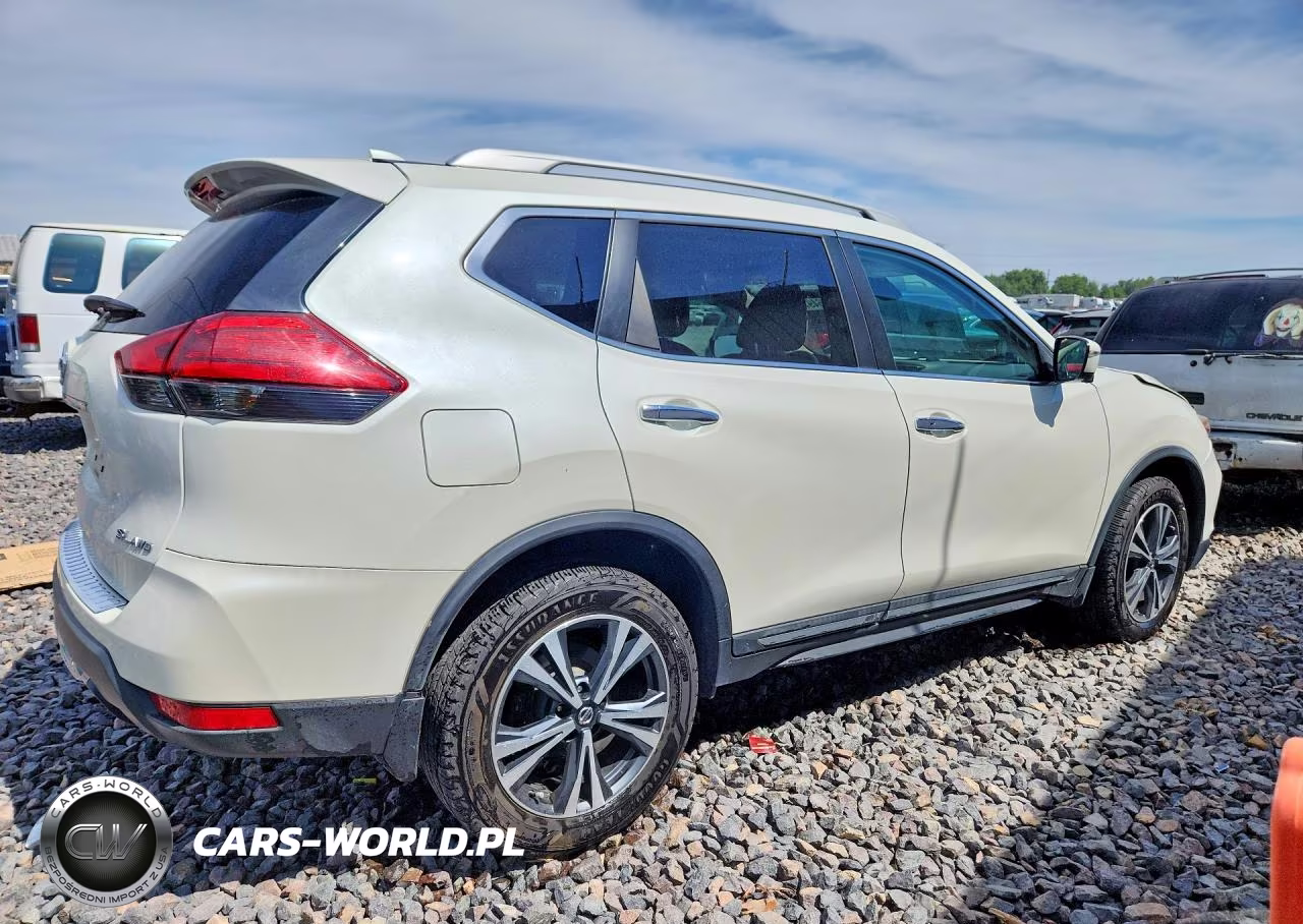 2017 Nissan Rogue Sl VIN:5N1AT2MV8HC774340 - 3
