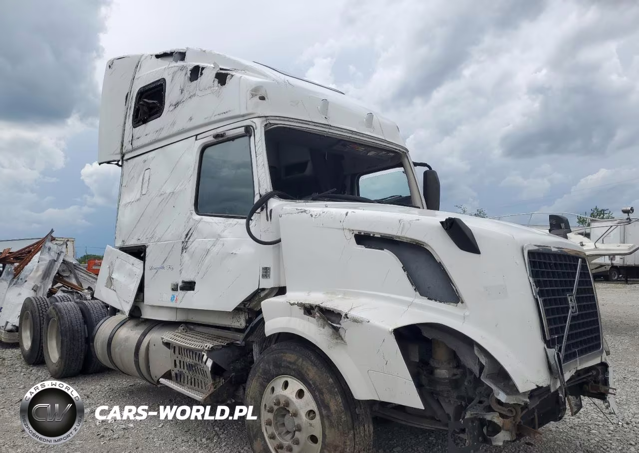 2013 Volvo Vnl Semi Truck