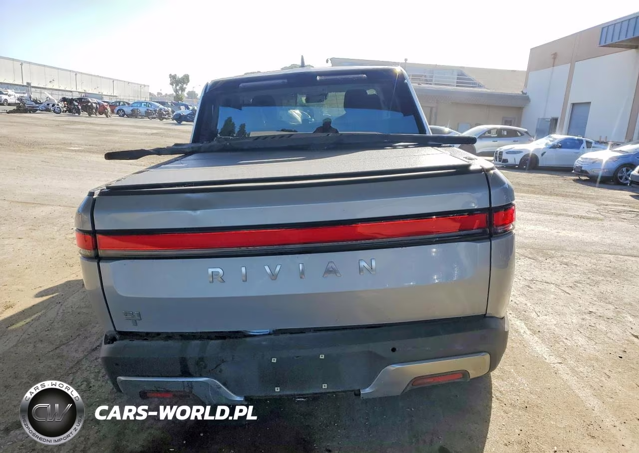 2023 Rivian R1T Adventure VIN:7FCTGAAA8PN025371 - 6