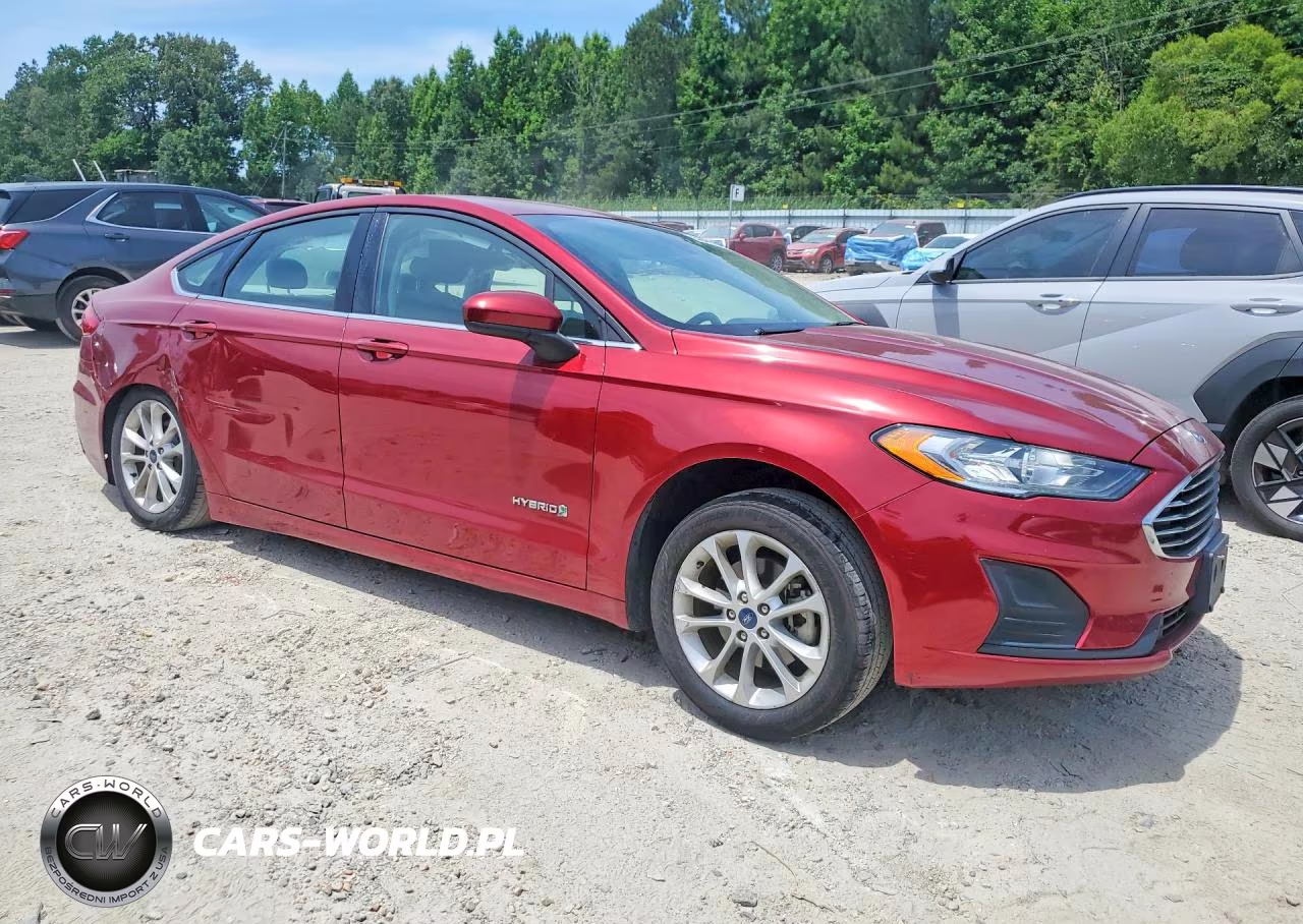 2019 Ford Fusion Se VIN:3FA6P0LU7KR222774 - 4