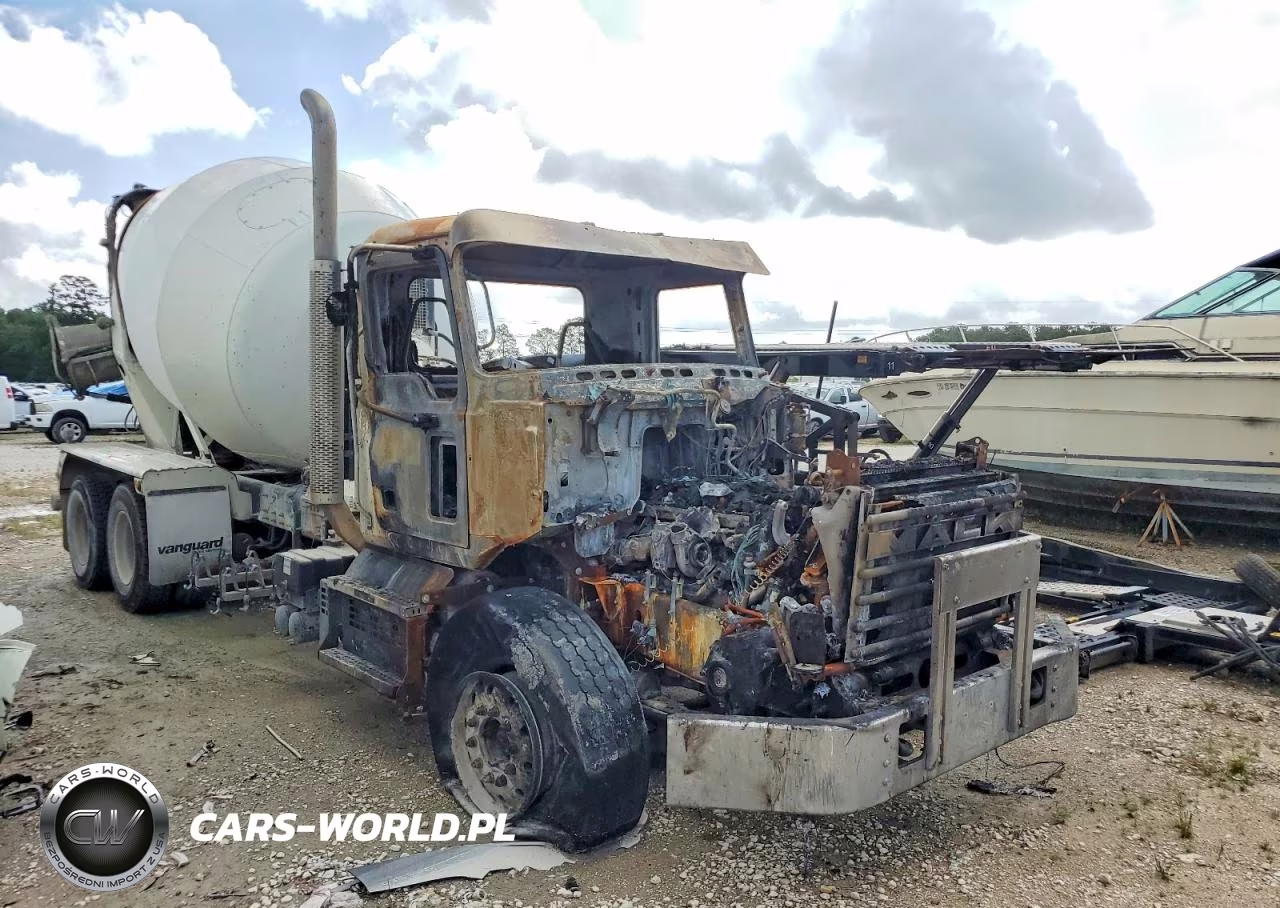 2020 Mack Granite Ready Mix Truck – zdjęcie 1 z 10