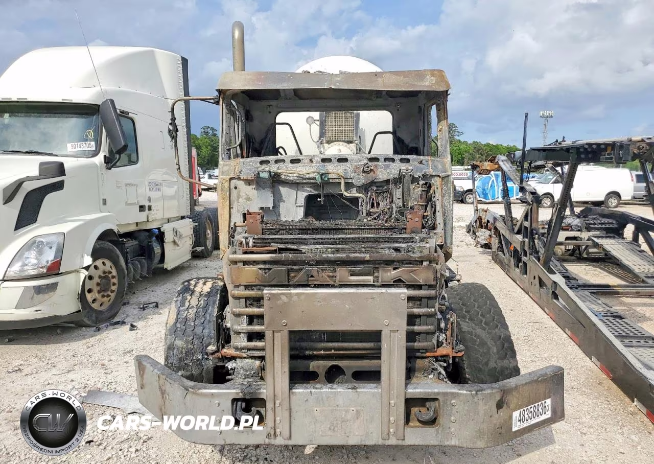 2020 Mack Granite Ready Mix Truck VIN:1M2GR2GC8LM013488 - 10