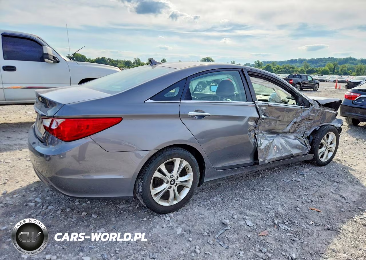 2011 Hyundai Sonata Limited VIN:5NPEC4AC2BH234823 - 3