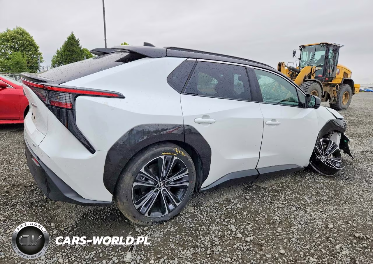 2023 Toyota Bz4X Limited VIN:JTMABACA0PA043511 - 3