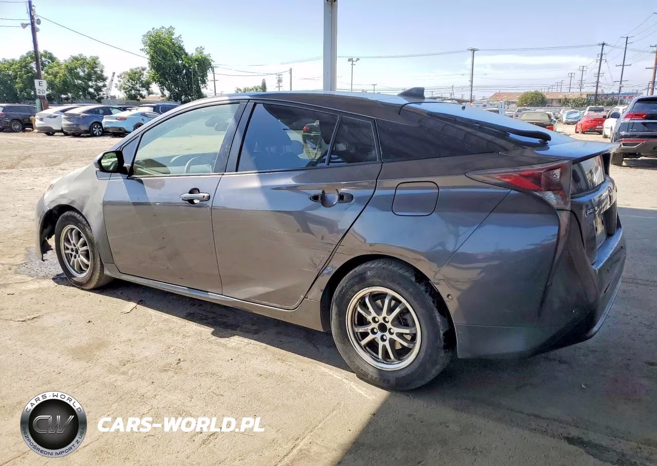 2017 Toyota Prius Two VIN:JTDKBRFU6H3556924 - 2
