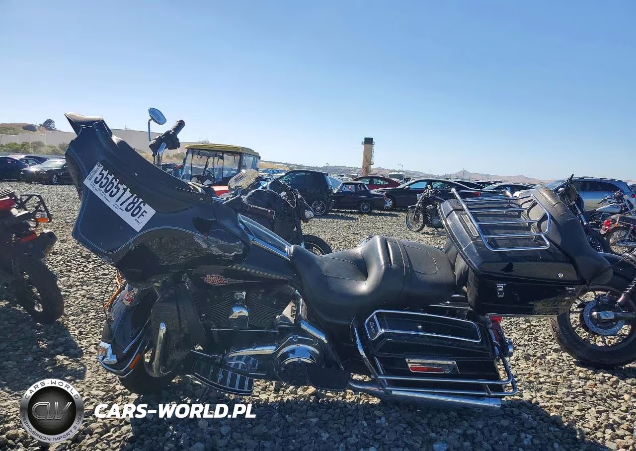 2008 Harley-Davidson Flht Classic VIN:1HD1FF4378Y607275 - 3