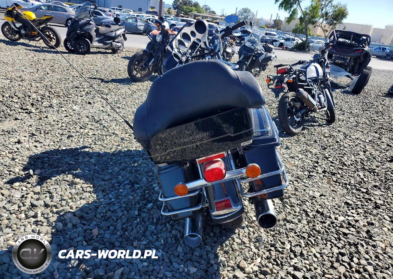 2008 Harley-Davidson Flht Classic VIN:1HD1FF4378Y607275 - 4