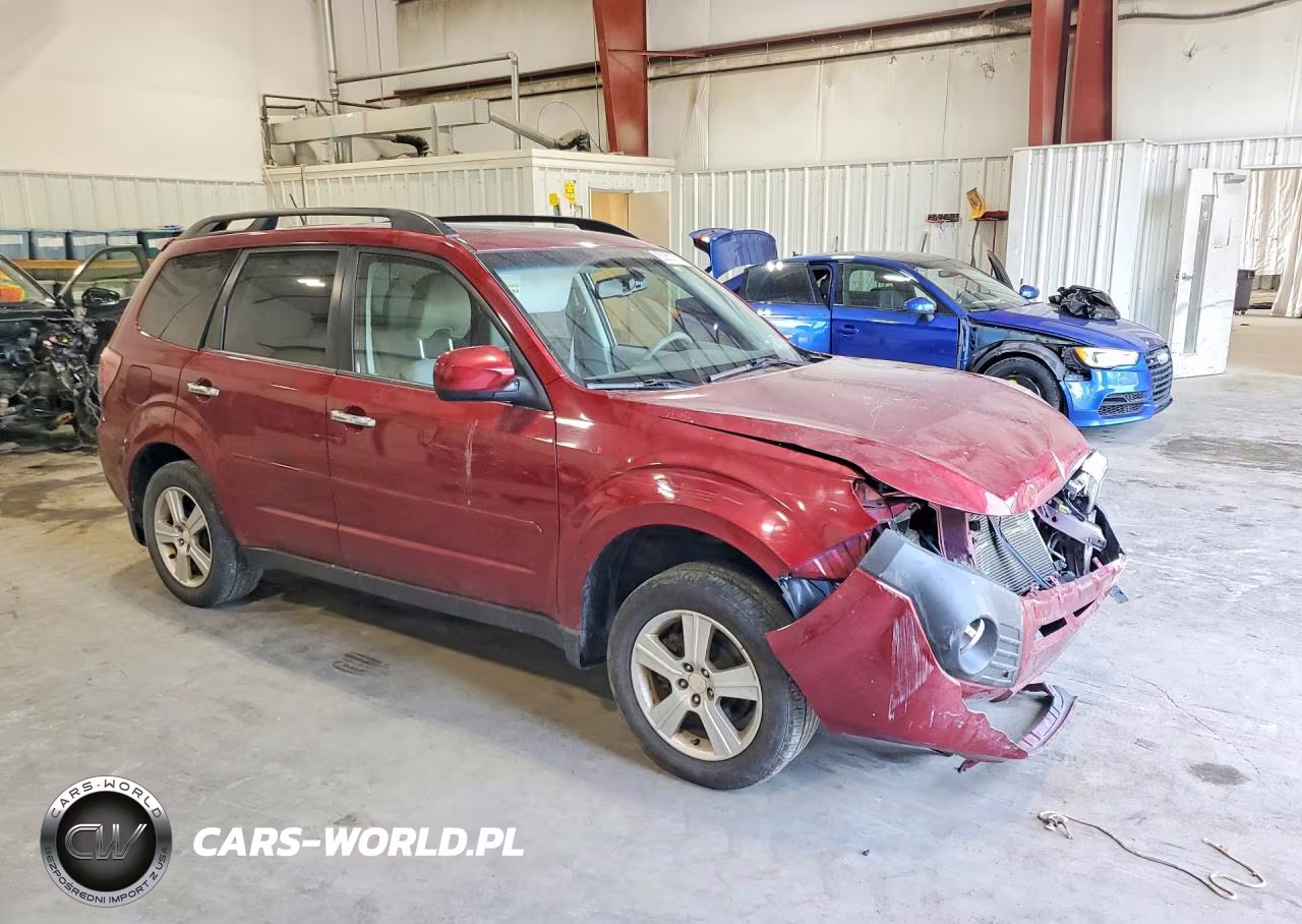 2012 Subaru Forester 2.5X Premium VIN:JF2SHADC4CH416667 - 4