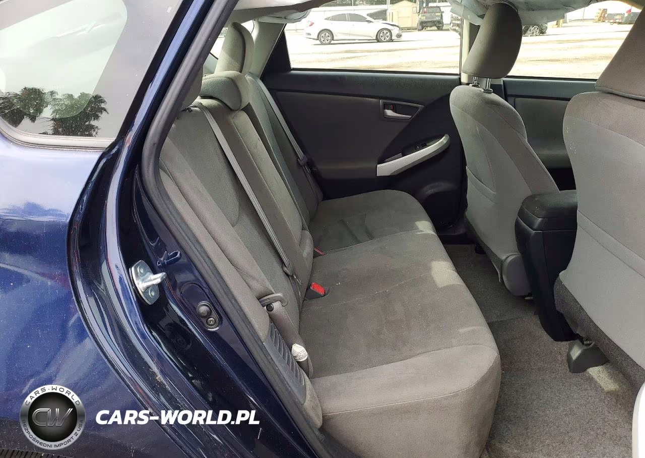 2015 Toyota Prius Three VIN:JTDKN3DU5F0444511 - 10
