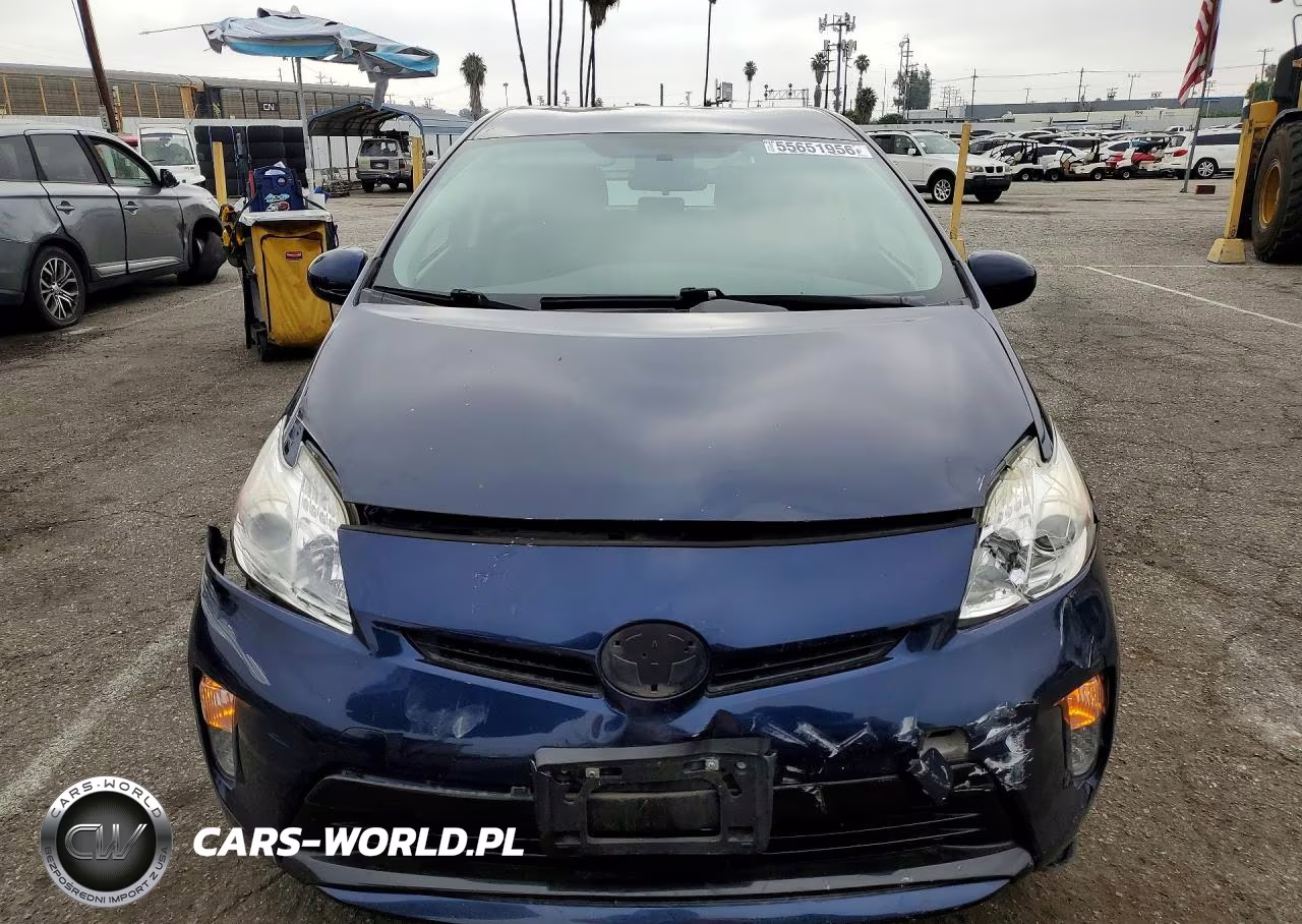 2015 Toyota Prius Three VIN:JTDKN3DU5F0444511 - 5