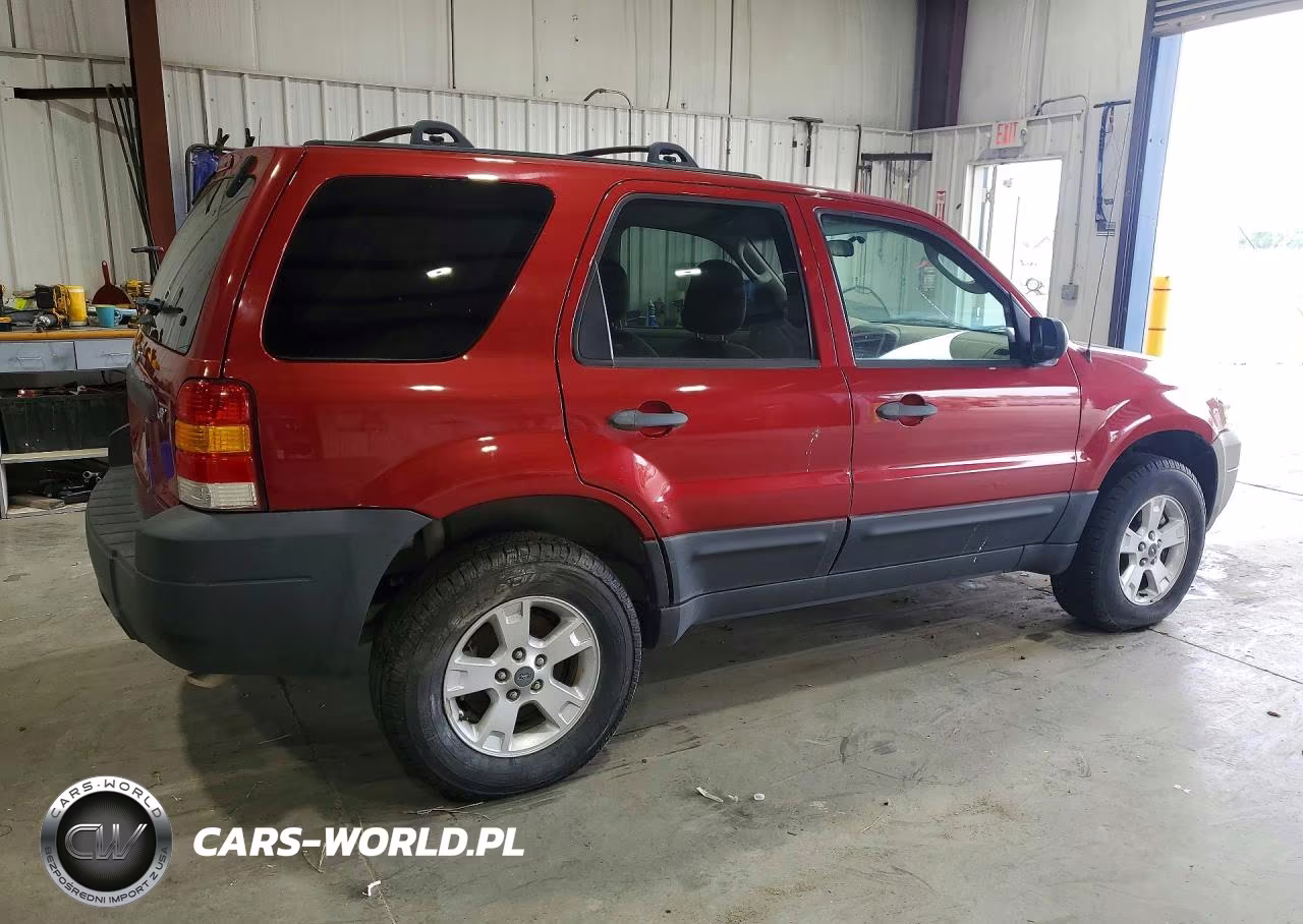 2007 Ford Escape Xlt VIN:1FMYU93107KA29024 - 3