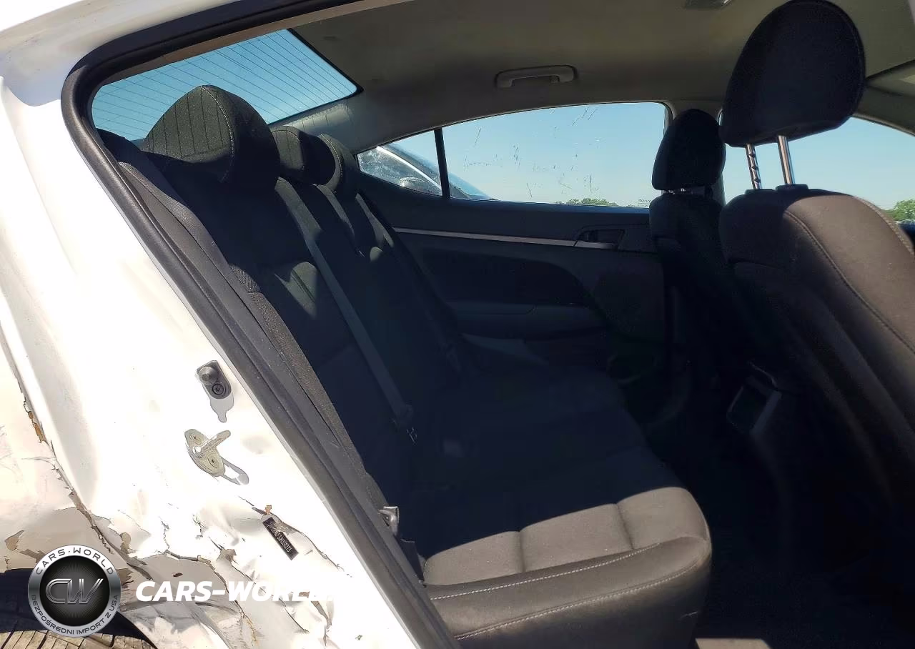 2018 Hyundai Elantra Sel VIN:5NPD84LF3JH331273 - 10