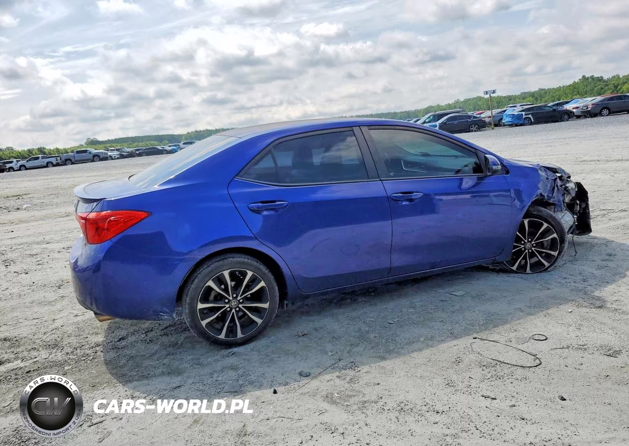 2017 Toyota Corolla Se VIN:2T1BURHE1HC846463 - 3