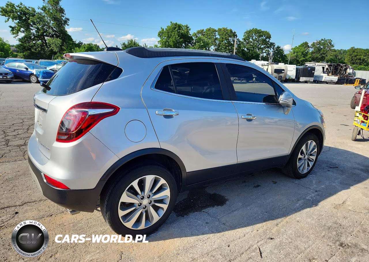 2018 Buick Encore Preferred VIN:KL4CJASBXJB556914 - 3