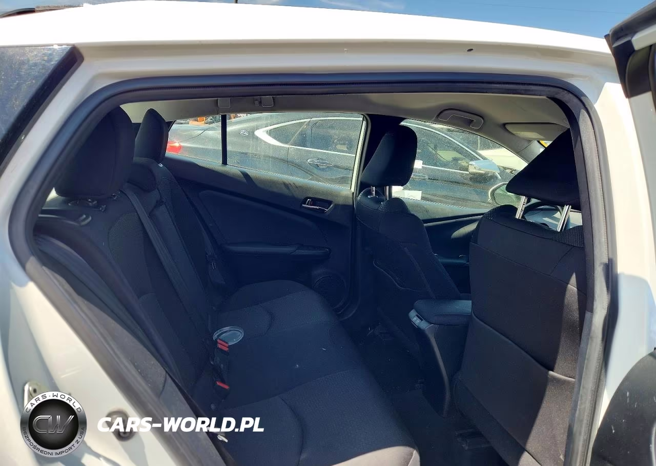 2022 Toyota Prius Le VIN:JTDKAMFU8N3176548 - 10