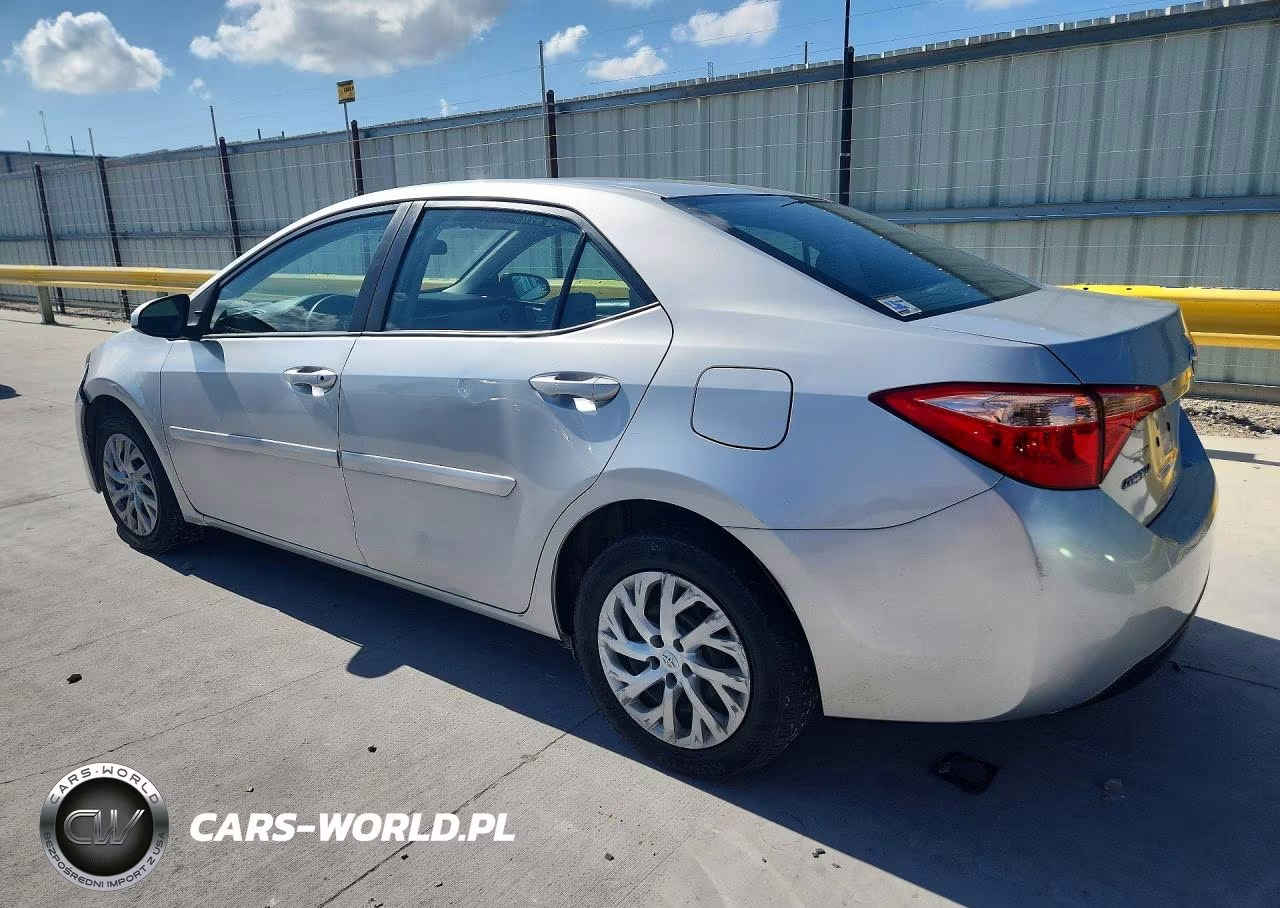 2017 Toyota Corolla VIN:5YFBURHE6HP712306 - 2