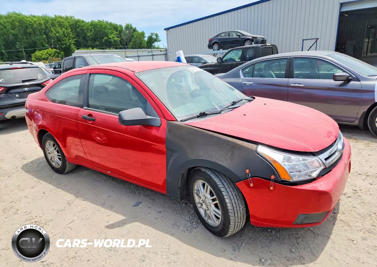 2008 Ford Focus Se VIN:1FAHP33N58W257886 - 4