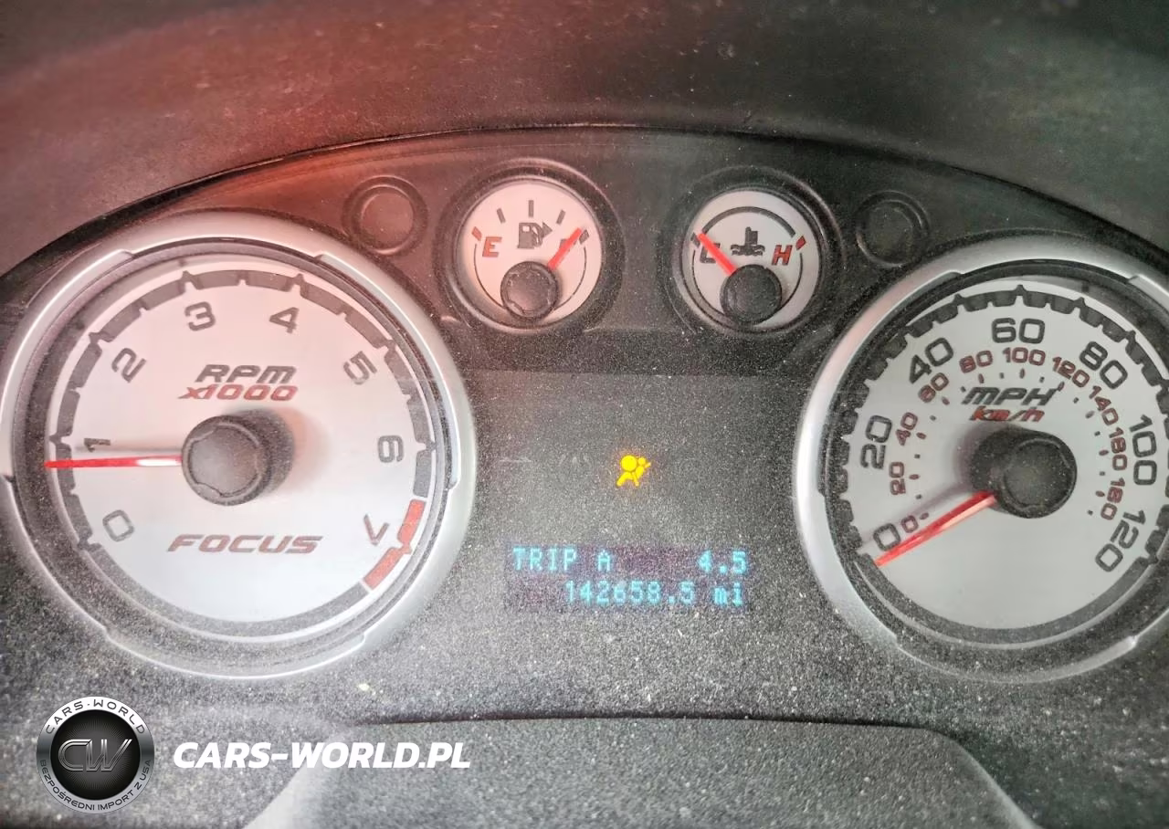 2008 Ford Focus Se VIN:1FAHP33N58W257886 - 9