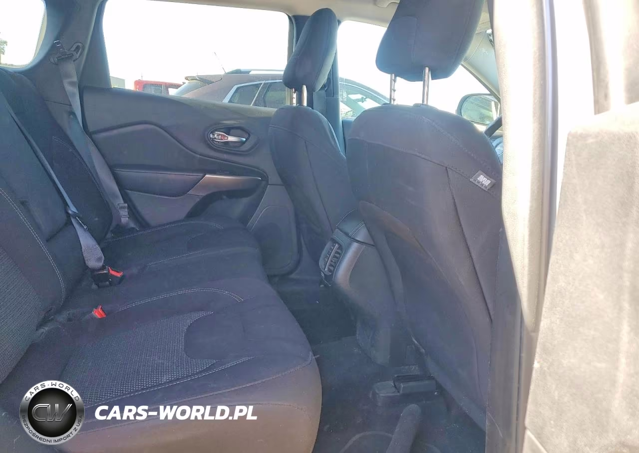 2019 Jeep Cherokee Latitude VIN:1C4PJLCB5KD474483 - 11
