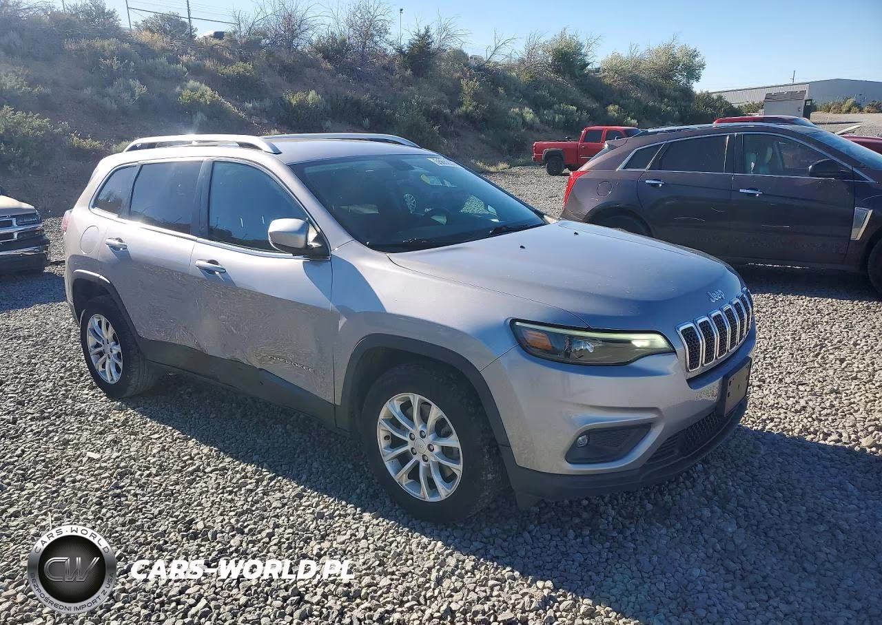 2019 Jeep Cherokee Latitude VIN:1C4PJLCB5KD474483 - 4