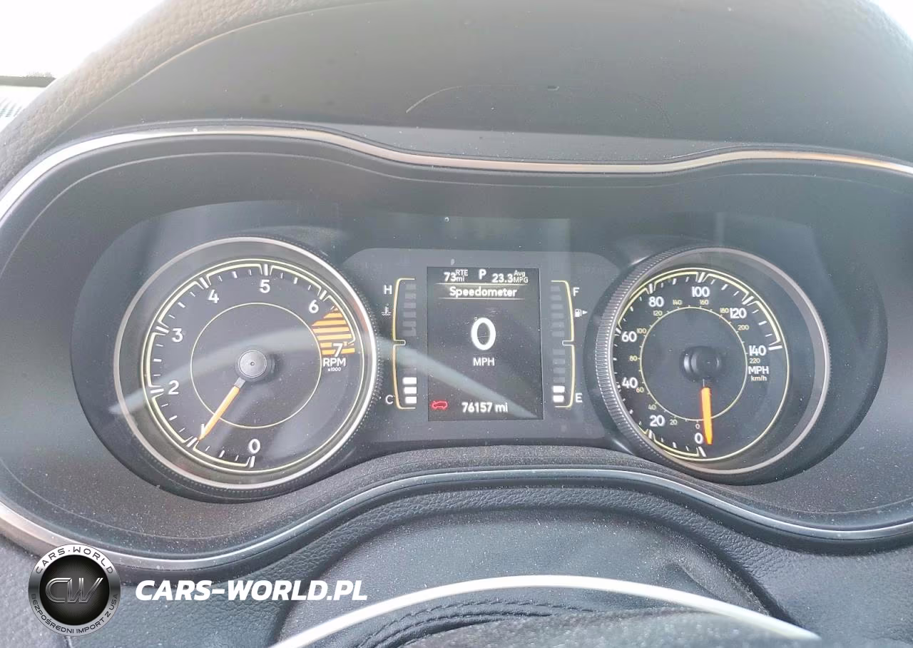 2019 Jeep Cherokee Latitude VIN:1C4PJLCB5KD474483 - 9