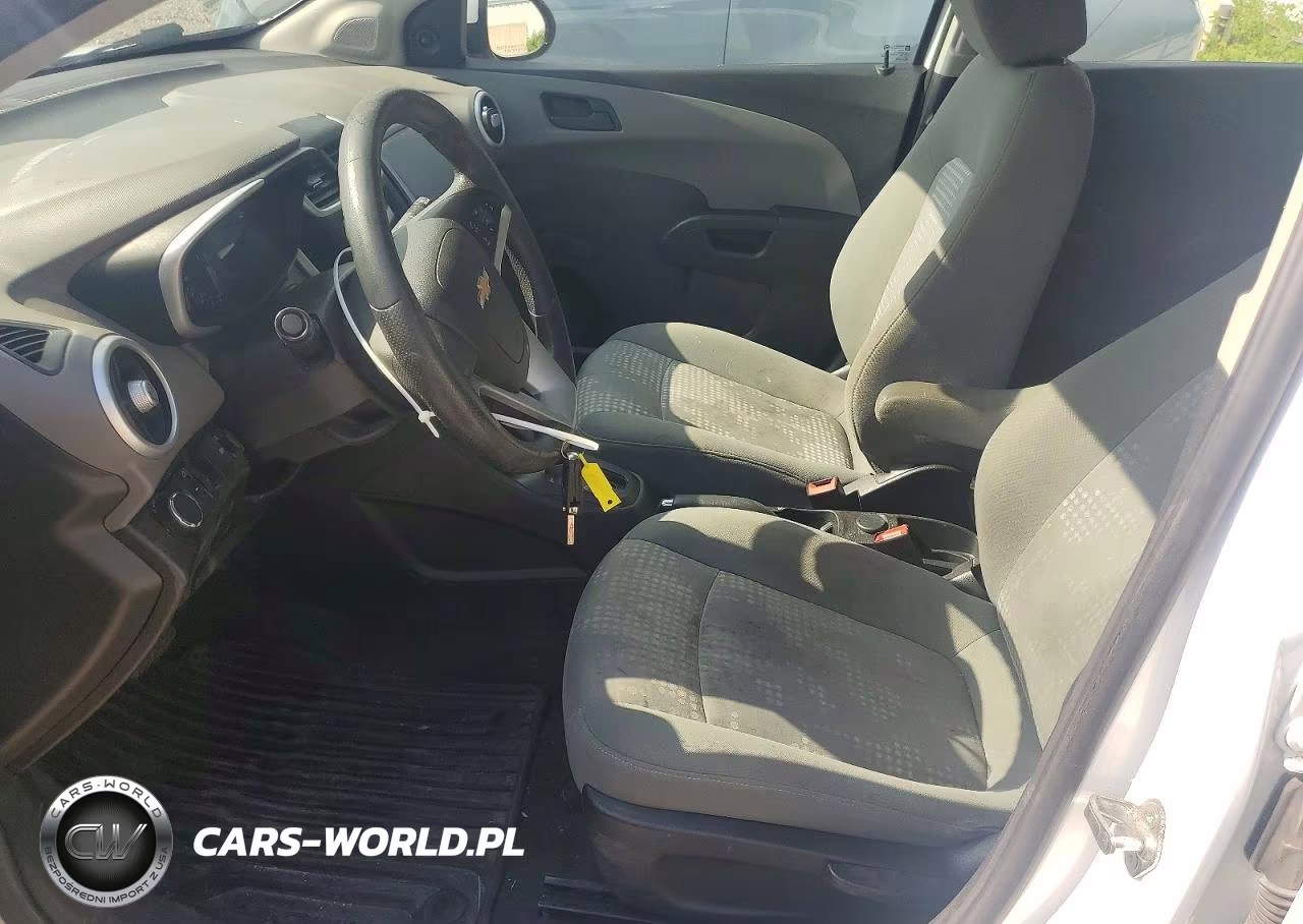 2017 Chevrolet Sonic VIN:1G1JG6SHXH4145467 - 7