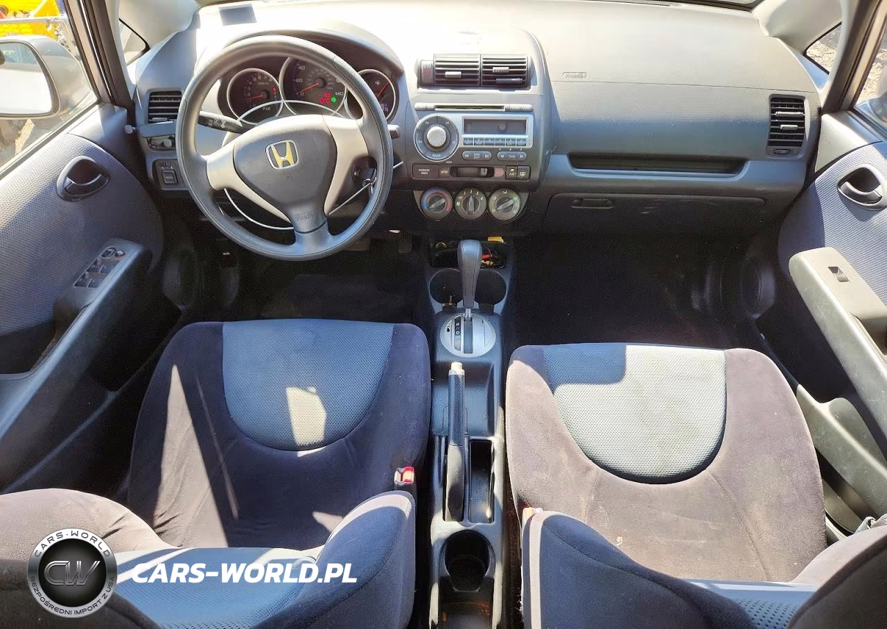 2007 Honda Fit VIN:JHMGD38447S019000 - 8