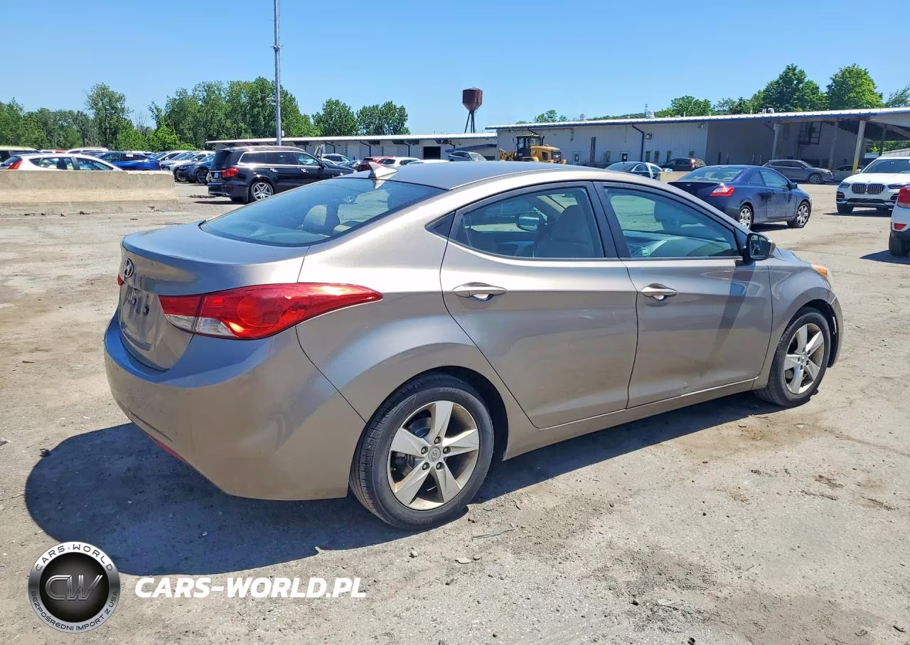 2013 Hyundai Elantra Gls VIN:5NPDH4AE3DH272014 - 3