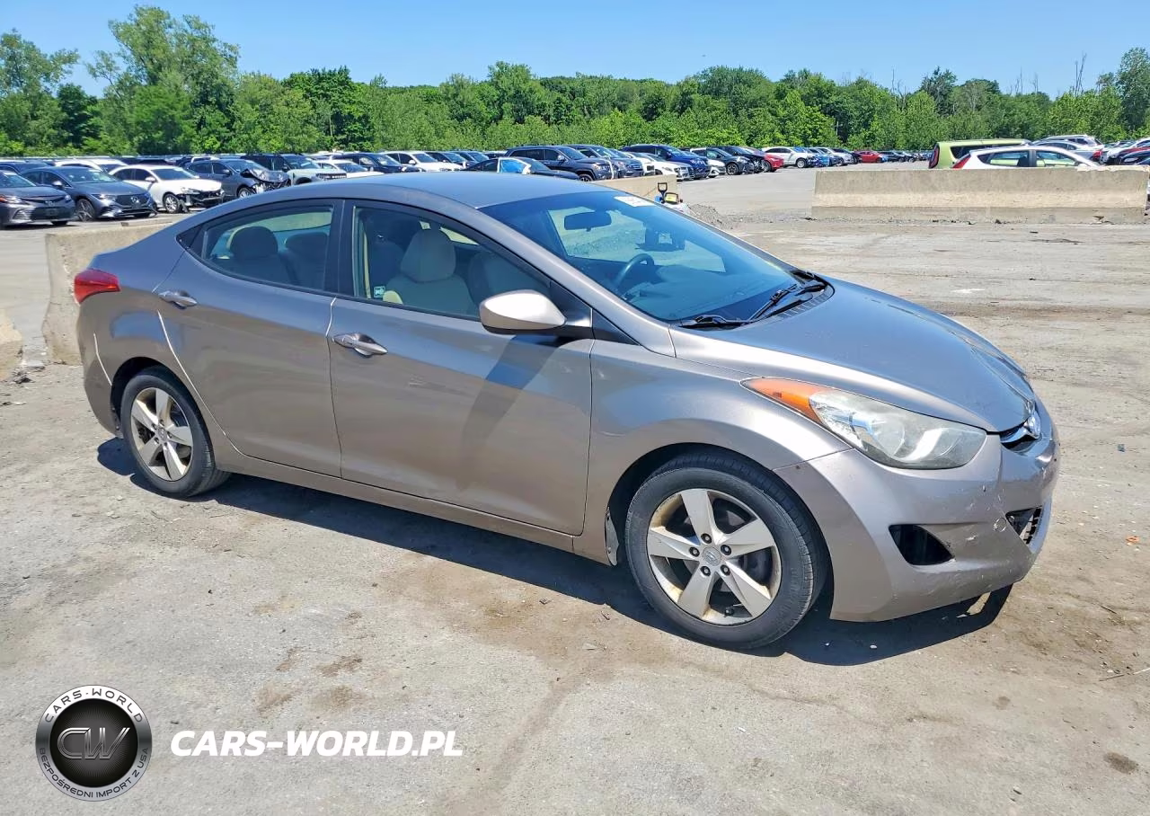 2013 Hyundai Elantra Gls VIN:5NPDH4AE3DH272014 - 4
