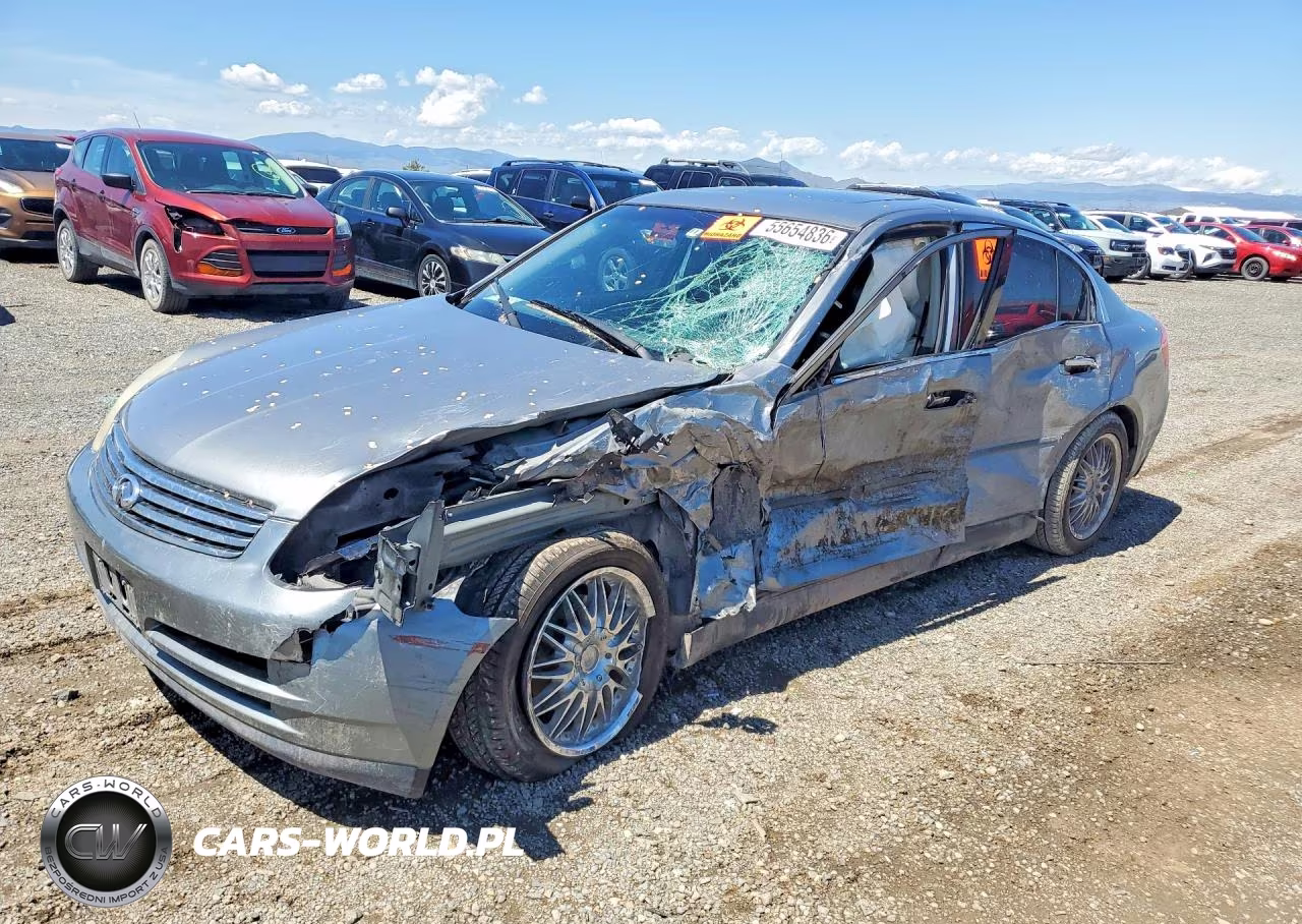 2004 Infiniti G35 Base
