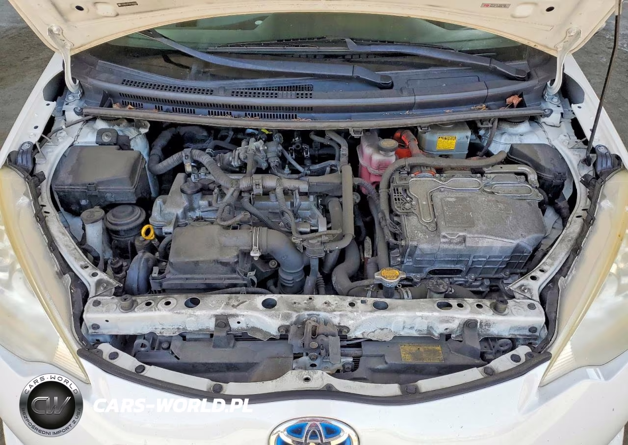 2013 Toyota Prius C One VIN:JTDKDTB36D1533962 - 11
