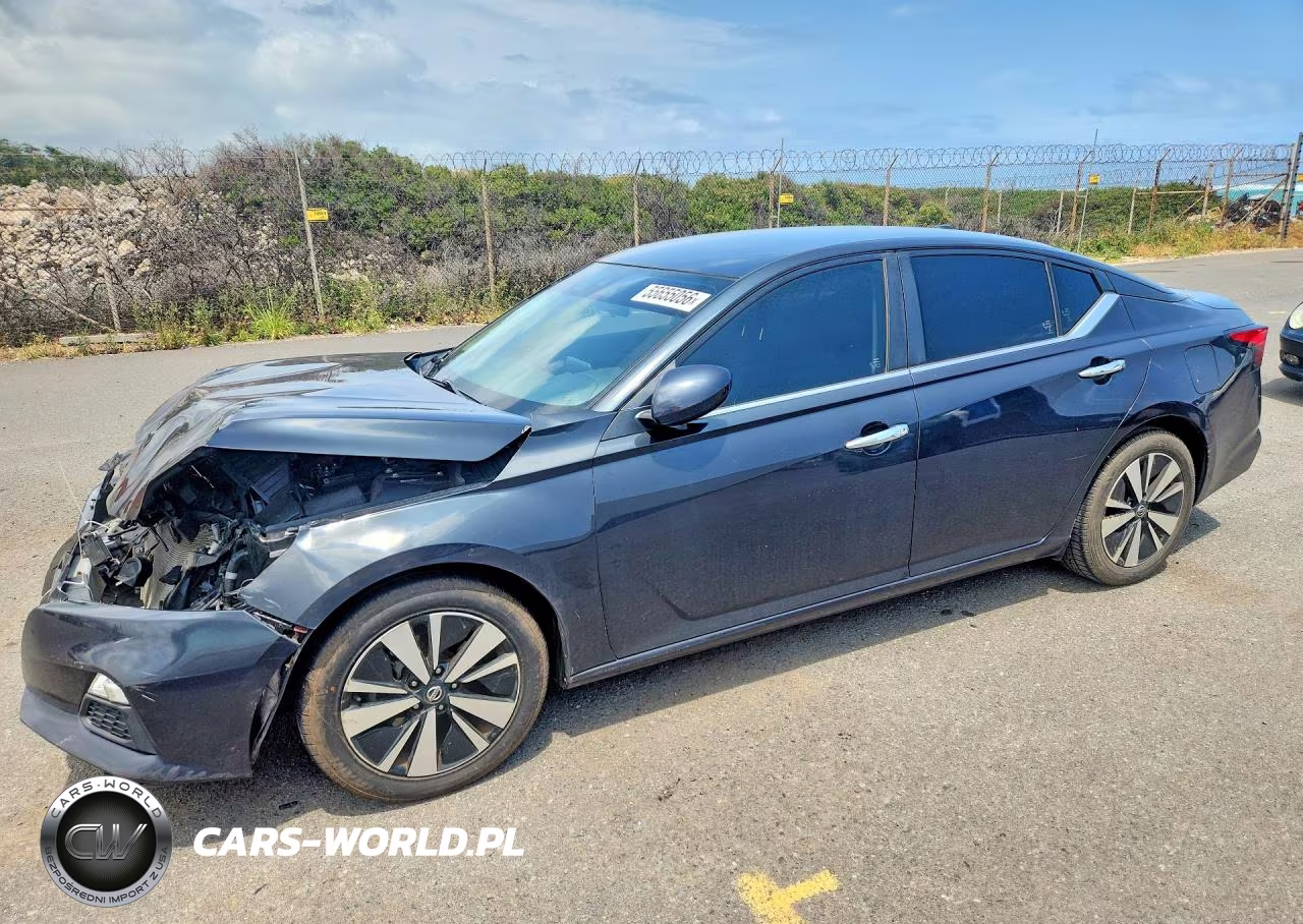 2021 Nissan Altima Sv