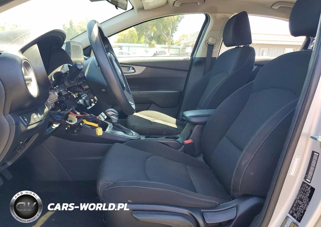 2021 Kia Forte Lxs VIN:3KPF24AD0ME321367 - 7