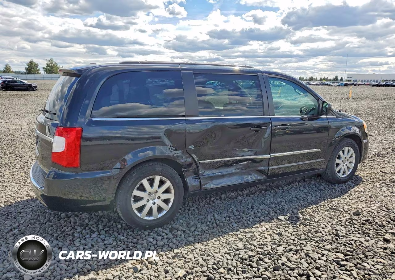 2014 Chrysler Town & Country Touring VIN:2C4RC1BG4ER358262 - 3