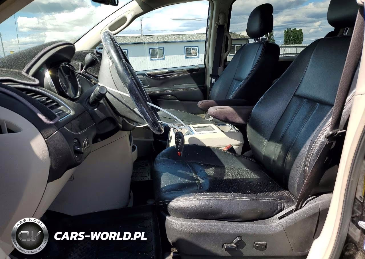 2014 Chrysler Town & Country Touring VIN:2C4RC1BG4ER358262 - 7