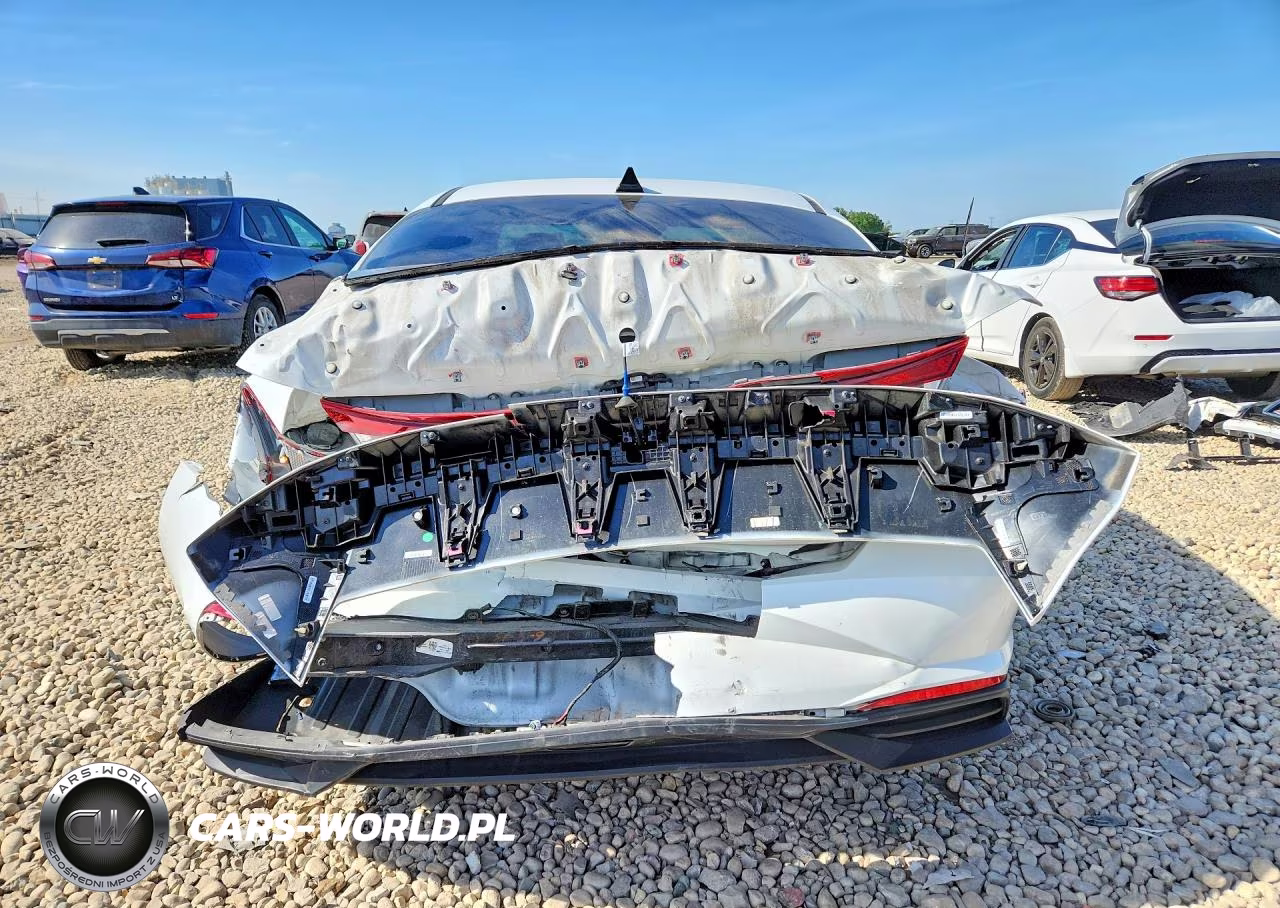 2022 Hyundai Elantra Sel VIN:5NPLS4AGXNH057343 - 6