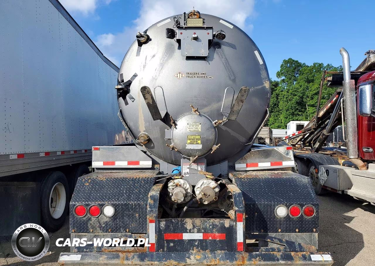 2017 Peterbilt 367 Vacuum Truck VIN:1NPTX4EX8HD412489 - 6