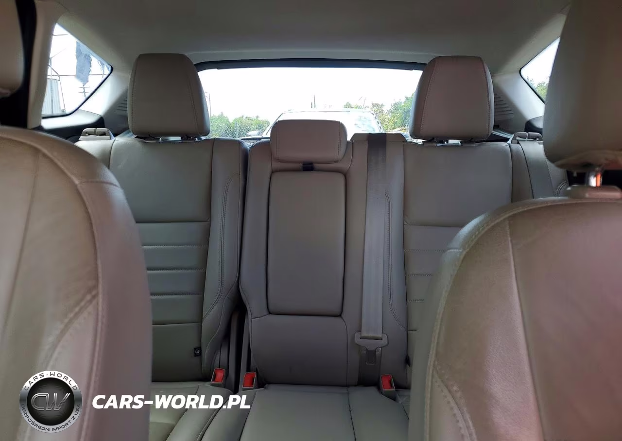 2015 Ford C-Max Premium Sel VIN:1FADP5CU2FL101644 - 10