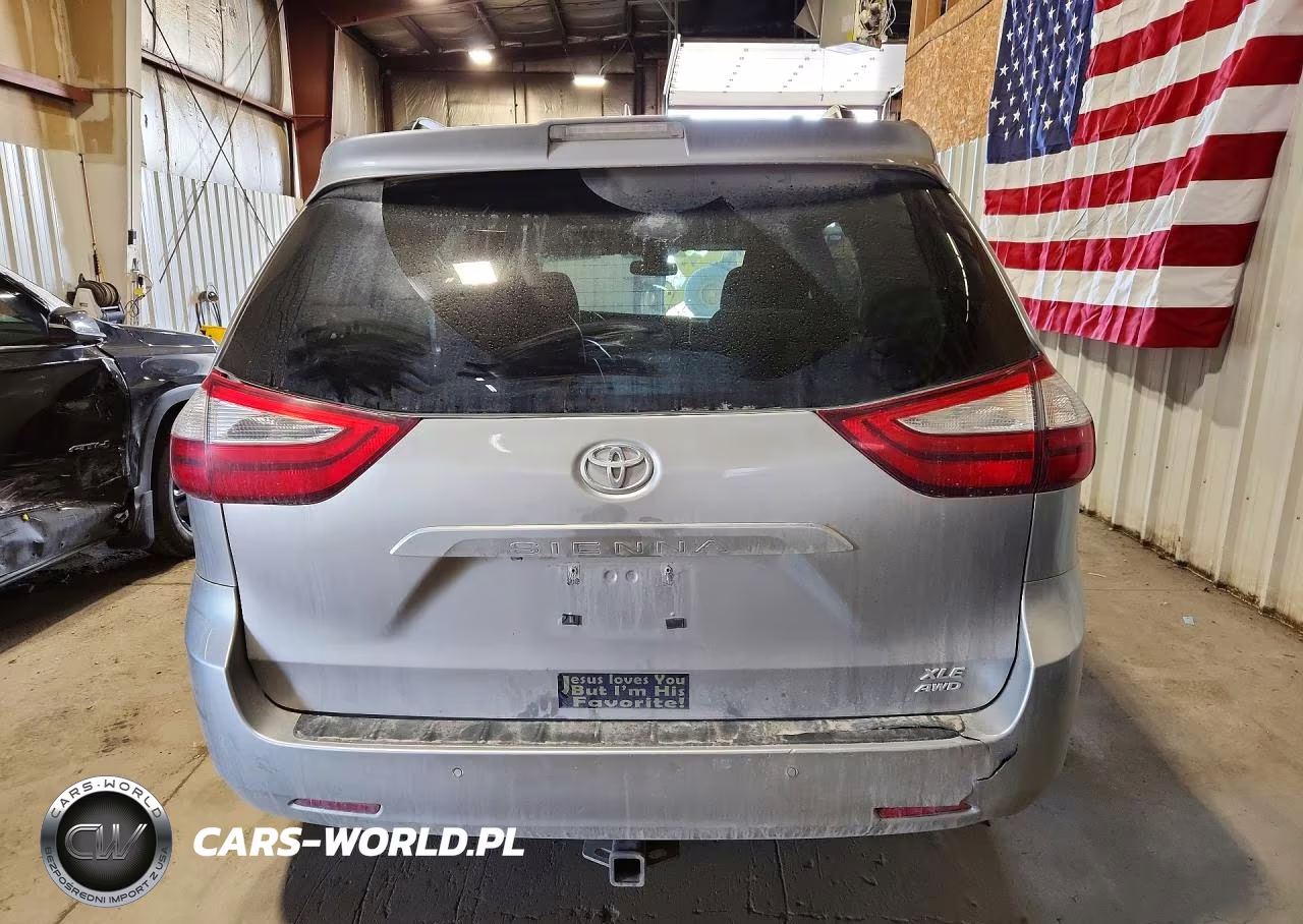 2018 Toyota Sienna Xle 7-Passenger VIN:5TDDZ3DC2JS201880 - 6