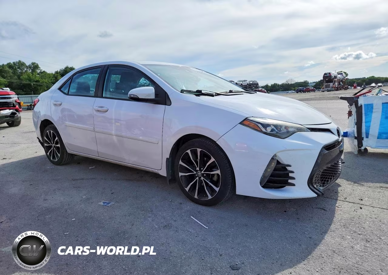 2018 Toyota Corolla Se VIN:2T1BURHE6JC079702 - 4