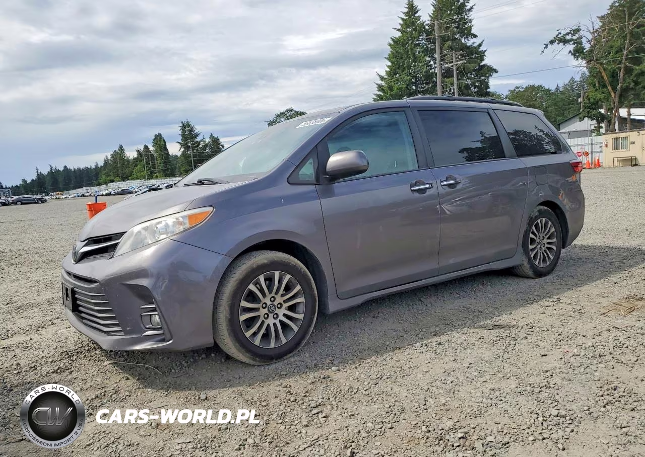 2018 Toyota Sienna Xle 8-Passenger
