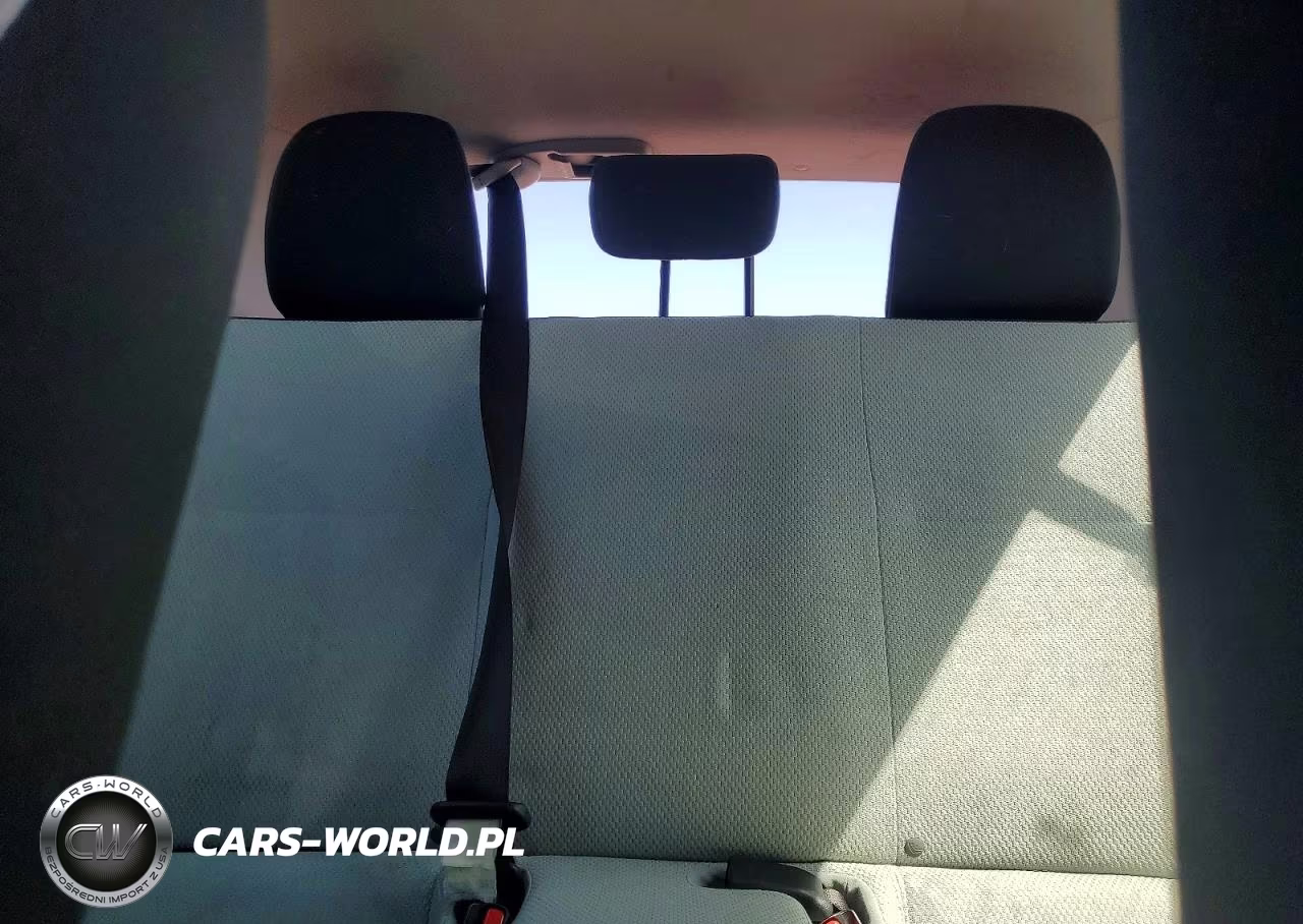 2012 Toyota Prius C One VIN:JTDKDTB3XC1524289 - 10